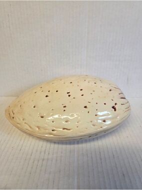 Vintage 1977 Arnel's Ceramic Almond Dish with Lid